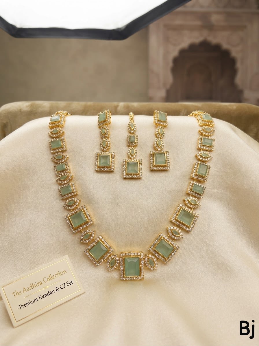Emerald Royale green jewelry set